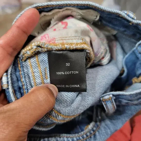 JOHNNY WAS KALI RELAXED DISTRESSED JEAN, SIZE 32 - Picture 6 of 11